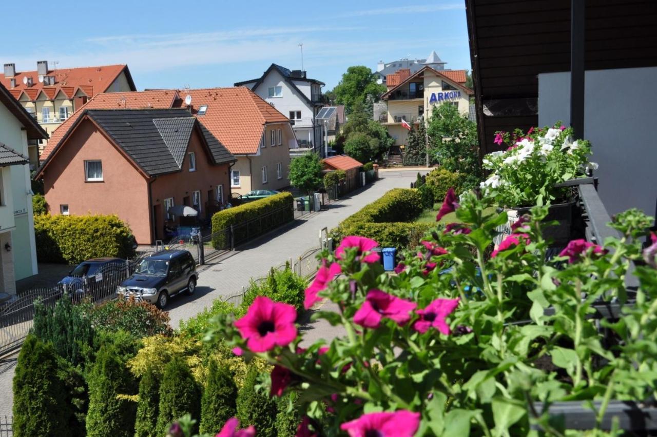Willa Samana Pokoje Dziwnówek Exteriör bild