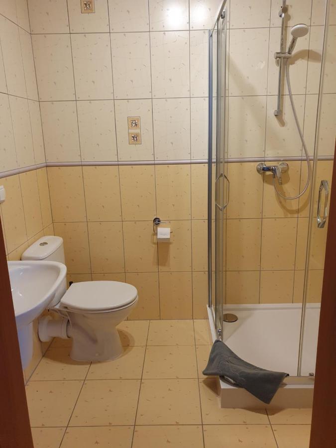 Willa Samana Pokoje Dziwnówek Exteriör bild